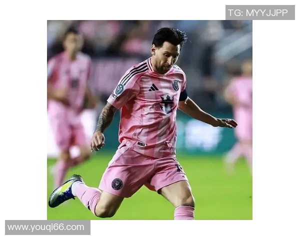 梅西独特足球技术解析：突破、控球与传球的完美结合